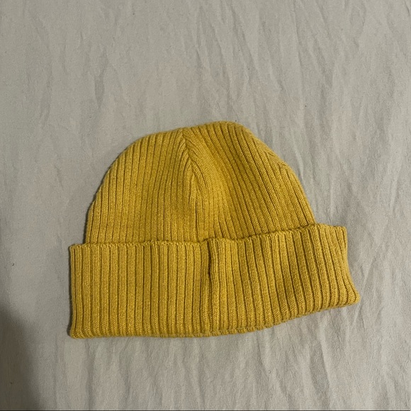 H&M GINGER CUFF BEANIE ONE SIZE - Picture 3 of 5